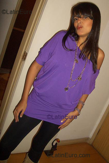 Date this attractive Brazil girl Michele from RESENDE B2575