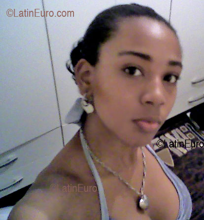 Date this lovely Brazil girl Gabriela from VILA VELHA B2622