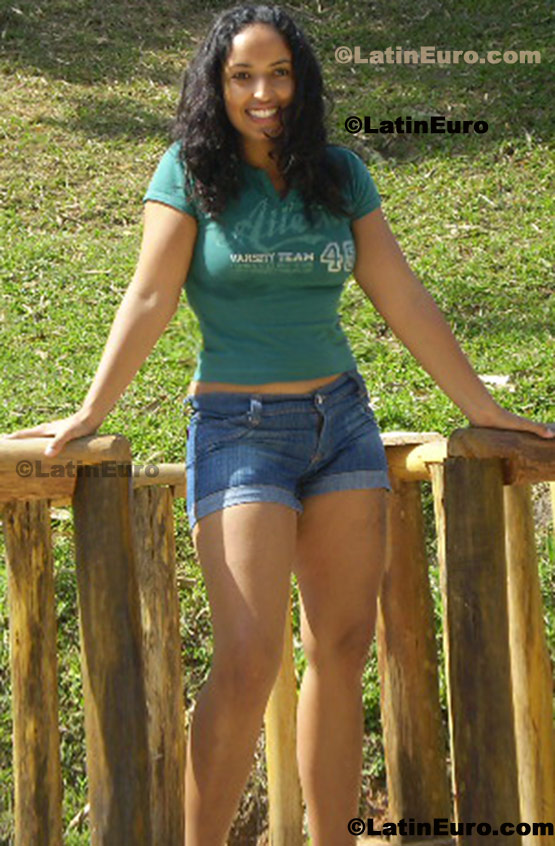 Date this pretty Brazil girl Ana from Campinas B263