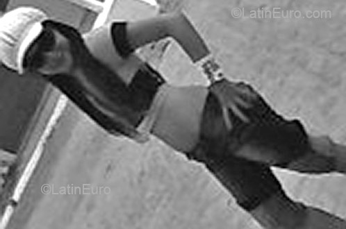 Date this tall Brazil girl Thamyres from CORRENTES B2650