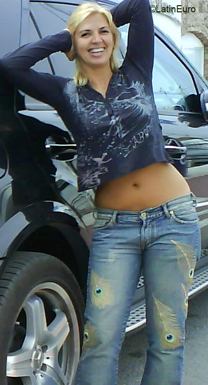 Date this exotic Brazil girl Sheylla from CARUARU B2693