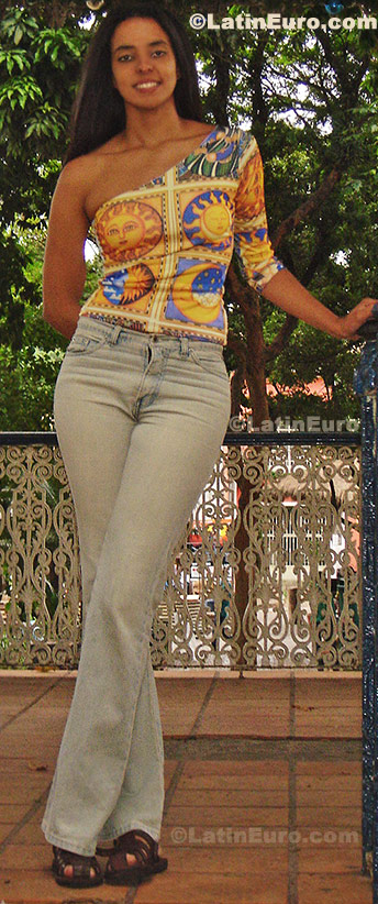 Date this young Brazil girl Tatiana from Sao Paulo B270