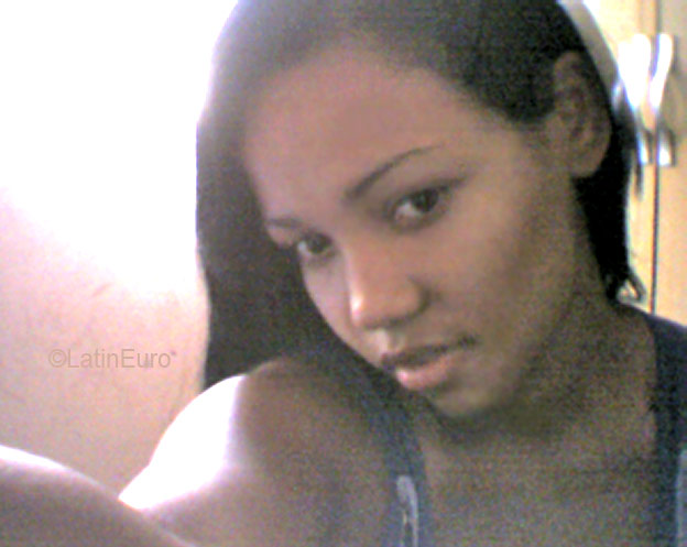 Date this funny Brazil girl Aline from MANAUS B2715