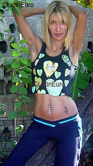 Date this sensual Brazil girl Sueli from SAO PAULO B2719