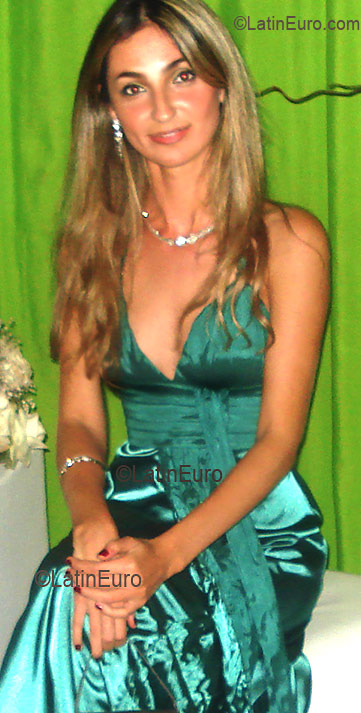 Date this happy Brazil girl Cristiane from SAO MATEUS B2747
