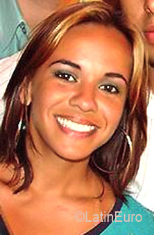 Date this nice looking Brazil girl Adriana from CARIACICA B2775