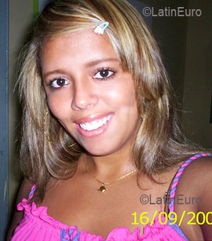 Date this georgeous Brazil girl Adryana from RIO DE JANEIRO B2792