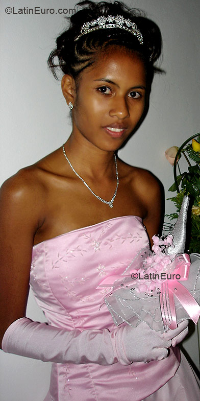 Date this beautiful Brazil girl Juliane from SANTO ANDRE B3139