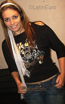 Date this lovely Brazil girl Karine from CRUZ ALTA B3178
