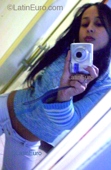 Date this delightful Brazil girl Maysa from SAO PAULO B3258
