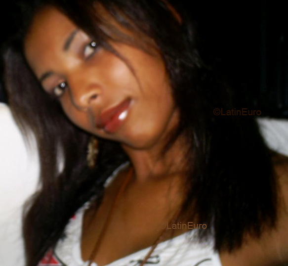 Date this lovely Brazil girl Maria from NATAL B3260