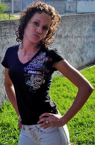 Date this good-looking Brazil girl Jacina from FLORIANOPOLIS B3344