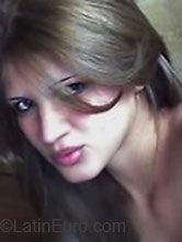 Date this nice looking Brazil girl Pamella from  B3348