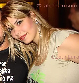 Date this lovely Brazil girl Luana from CARIACICA B3360