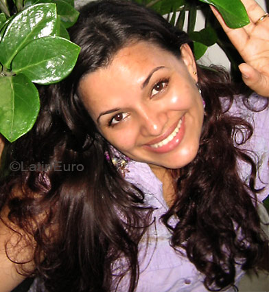 Date this voluptuous Brazil girl Juliana from VILHENA B3383