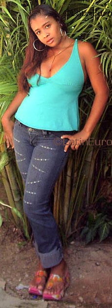 Date this lovely Brazil girl Rosana from JARDIM B3421
