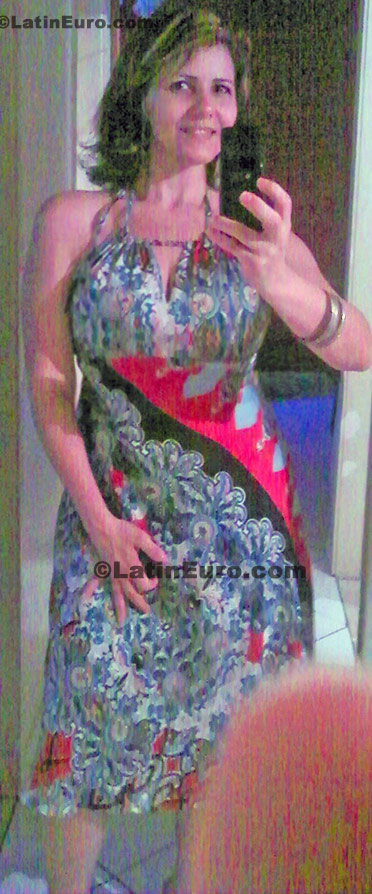 Date this pretty Brazil girl Maria from Vitoria B345