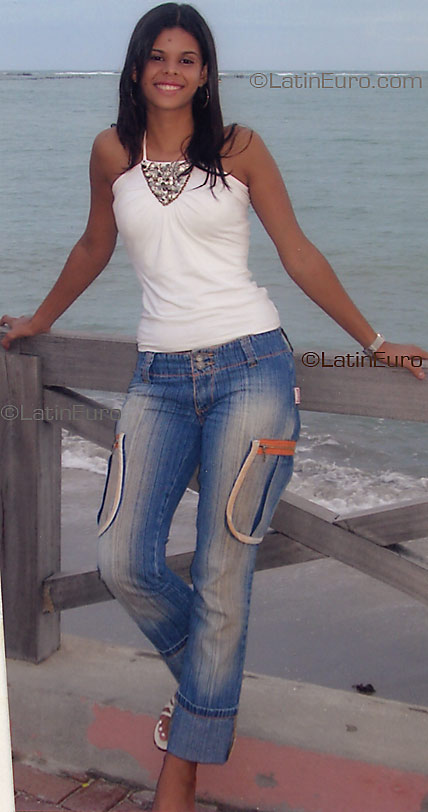 Date this sensual Brazil girl Flavia from MACEIO B3465