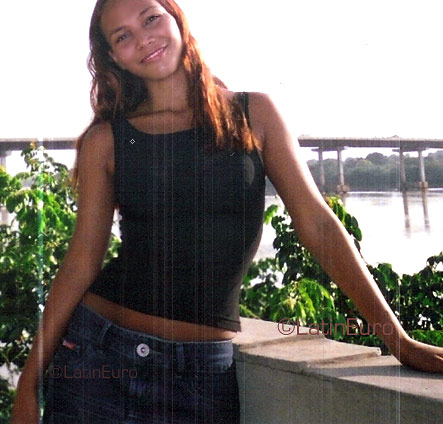 Date this stunning Brazil girl Maria from IMPERATRIZ B3590