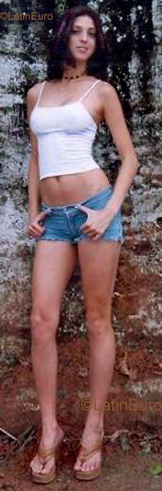 Date this cute Brazil girl Carolina from RIO DE JANEIRO B3710