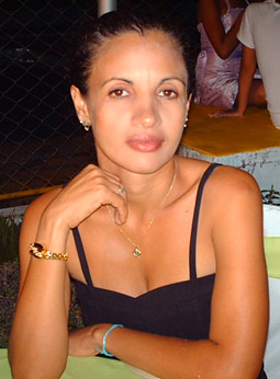 Date this tall Brazil girl Ione from MACARANI B3817