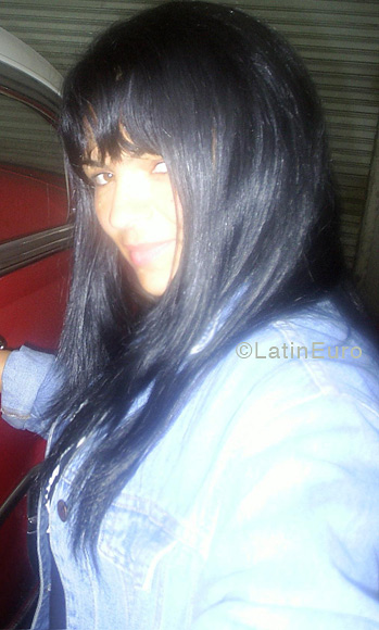 Date this attractive Brazil girl Maria- from DIADEMA B3882