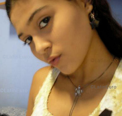 Date this exotic Brazil girl Maria from MANAUS B3892
