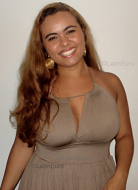 Date this tall Brazil girl Sabrina from SAO PAULO B4002