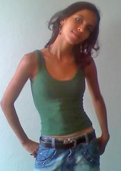 Date this funny Brazil girl Patricia from Ribeirao Das Neves B409