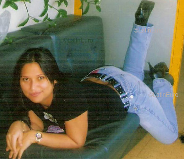 Date this hot Brazil girl Ivaneusa from FORTALEZA B4144