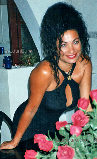 Date this pretty Brazil girl Valdenice from PRESIDENTE PRUDENTE B4154