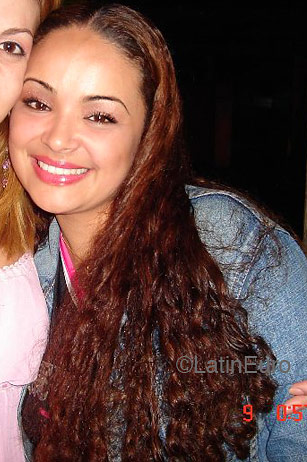 Date this foxy Brazil girl Andrea from LONDRINA B4163
