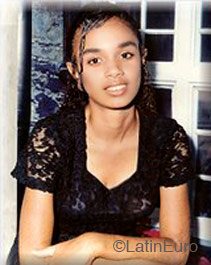 Date this lovely Brazil girl Janaina from PENAPOLIS B4172