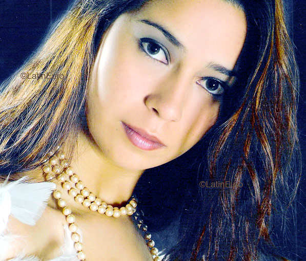 Date this cute Brazil girl Mileni from NOVO HAMBURGO B4188