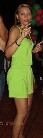 Date this foxy Brazil girl Ana from MARITUBA B4197