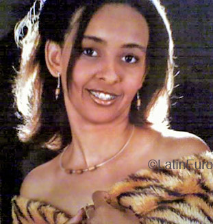 Date this voluptuous Brazil girl Juliana from GOVERNADOR VALADARES B4204