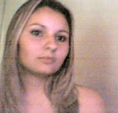 Date this stunning Brazil girl Daiane from ICARA B4207