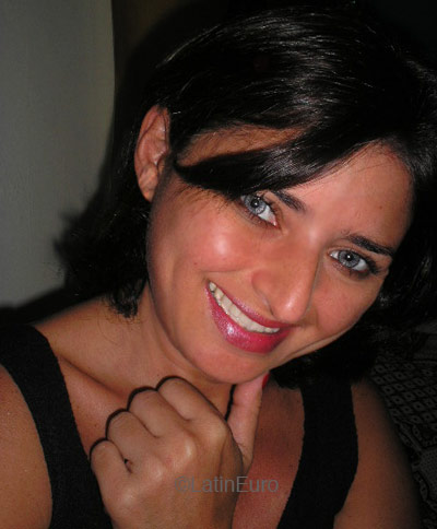 Date this attractive Brazil girl Isabel from SAO PAULO B4282