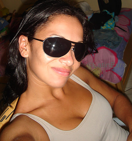 Date this pretty Brazil girl Lidiana from PORTO VELHO B4374