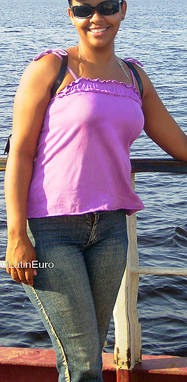 Date this foxy Brazil girl Adelina from MANAUS B4421