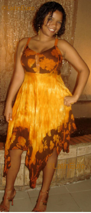 Date this georgeous Brazil girl Lidjia- from NATAL B4524
