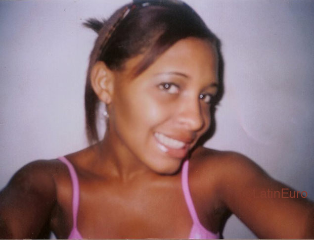 Date this passionate Brazil girl Edlene from CASTELO B4527