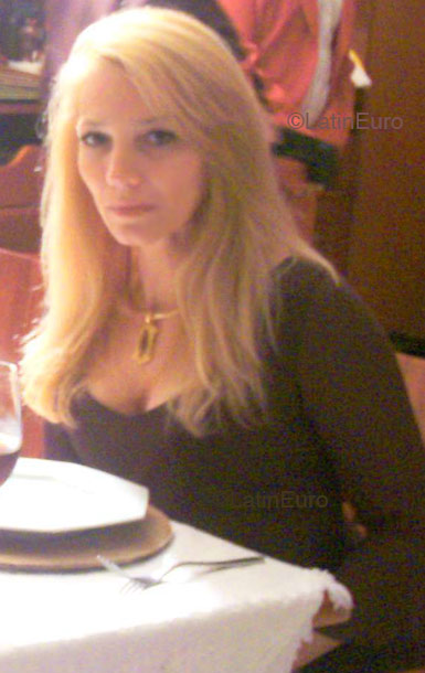 Date this funny Brazil girl Nilza from LAGES B4542