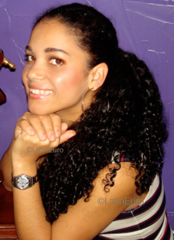Date this foxy Brazil girl Luciana from  B4581
