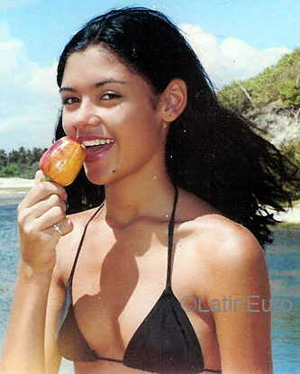 Date this lovely Brazil girl Fabiola from CAUCAIA B4592