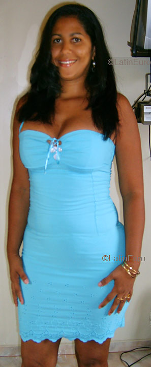 Date this voluptuous Brazil girl Cledenice from CAMPO GRANDE B4600