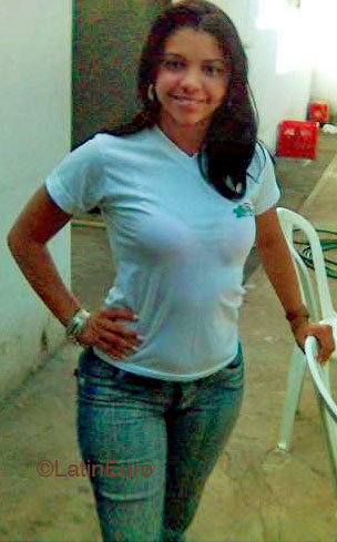 Date this young Brazil girl Aline from TERESINA B4652