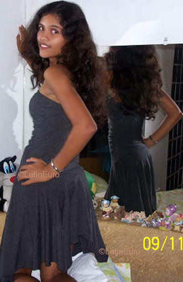 Date this charming Brazil girl Luana from MANAUS B4761