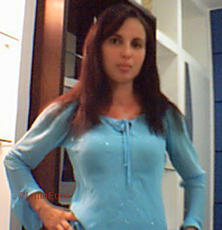 Date this attractive Brazil girl Marcelia from TEOFILO OTONI B4820