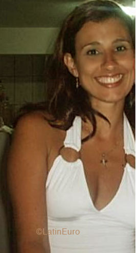 Date this charming Brazil girl Mara from BLUMENAU B4832